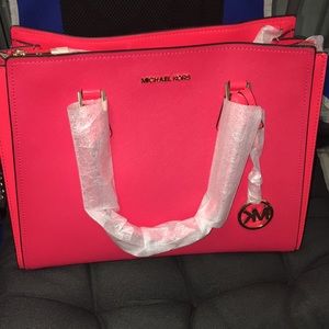 Micheal Kors Hope Coral Reef LG Satchel